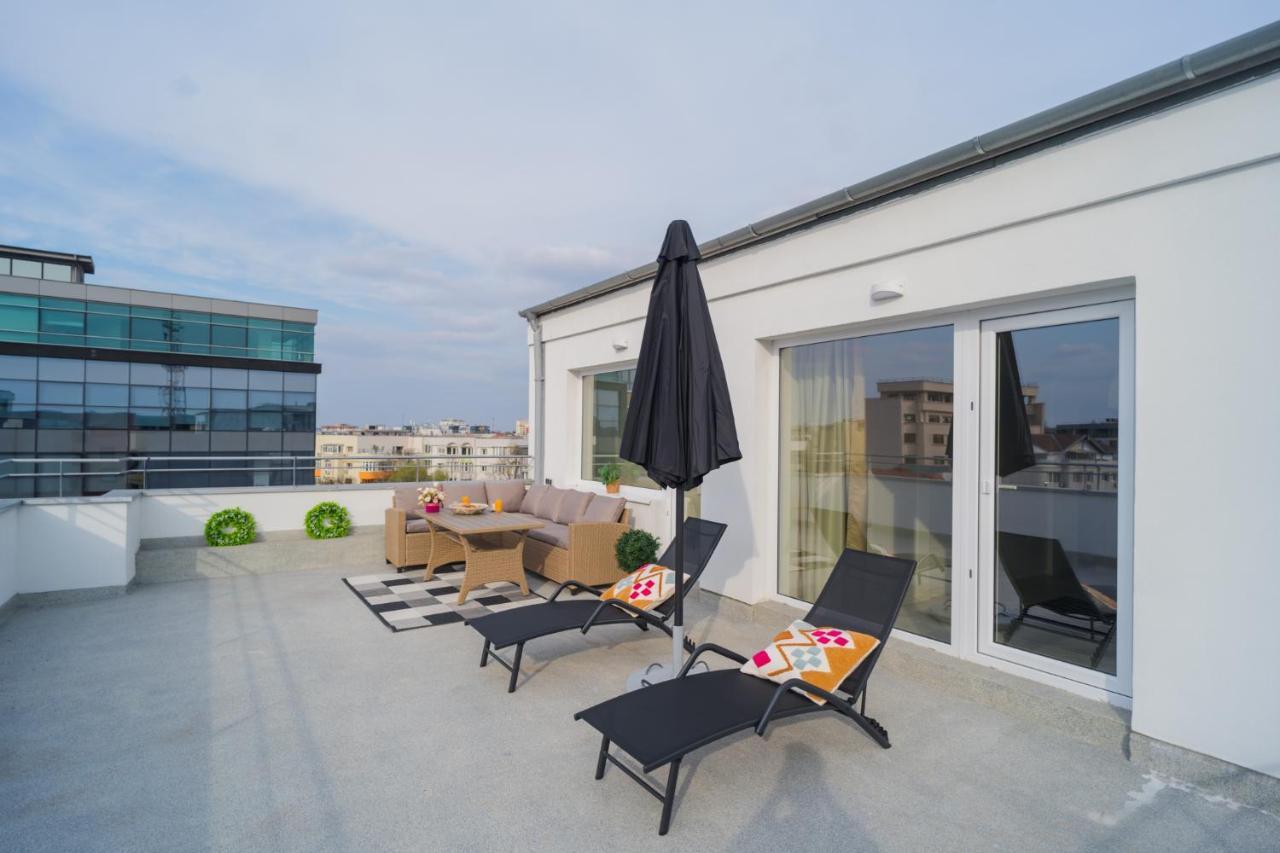 Penthouse With Huge Rooftop Terrace & City View Bucarest Exterior foto