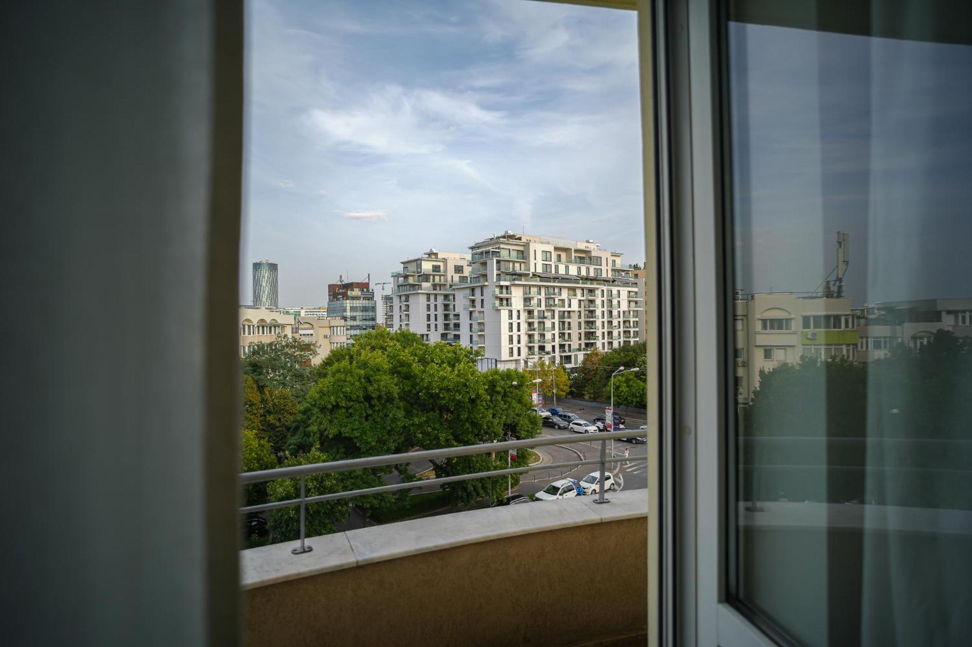 Penthouse With Huge Rooftop Terrace & City View Bucarest Exterior foto