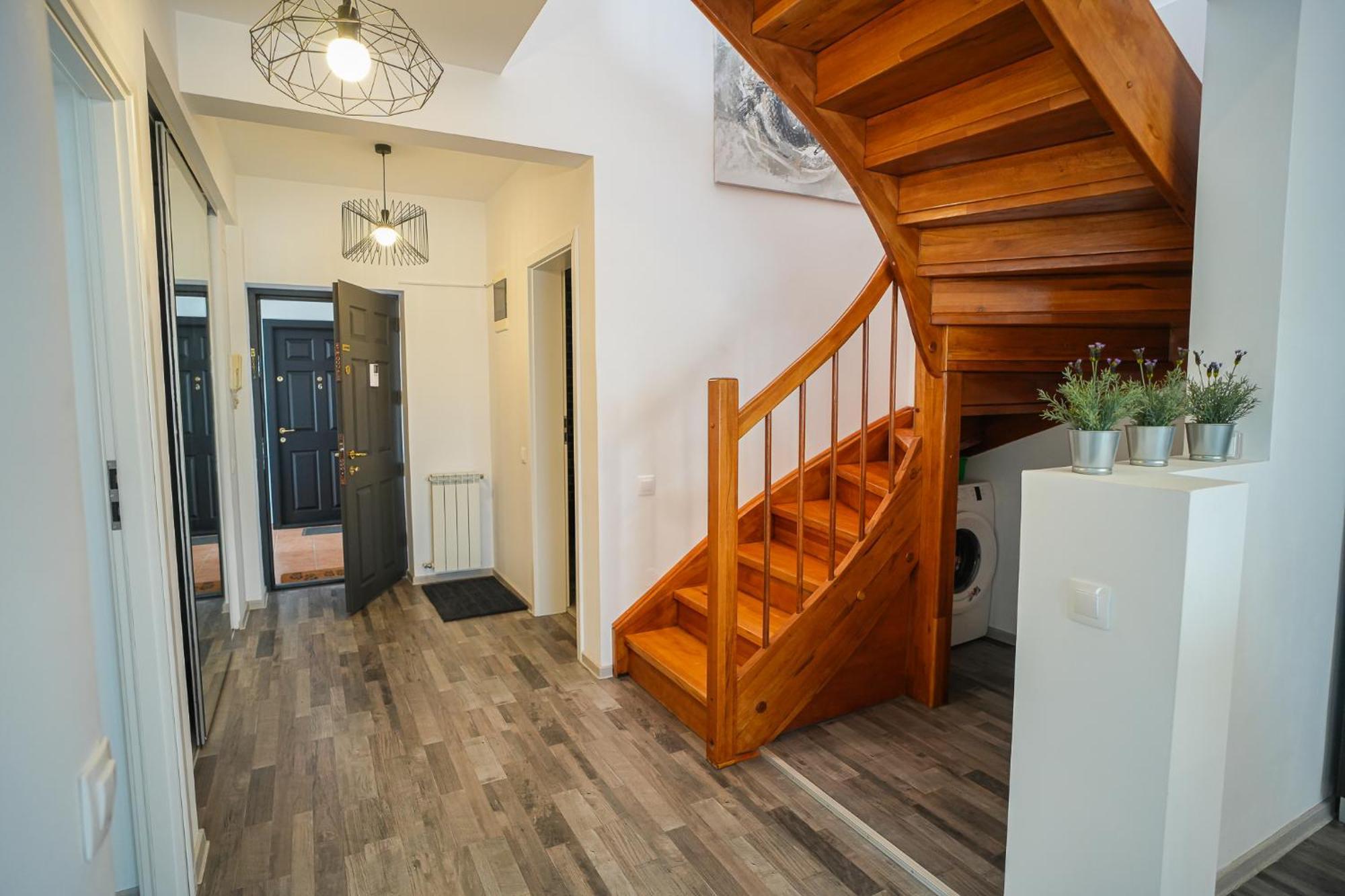 Penthouse With Huge Rooftop Terrace & City View Bucarest Exterior foto